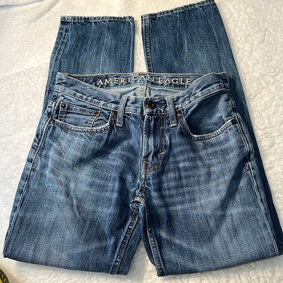 American Eagle Slim Straight Leg Jeans. Size 28/30. EUC. Standard 5-pockets. - Picture 1 of 7